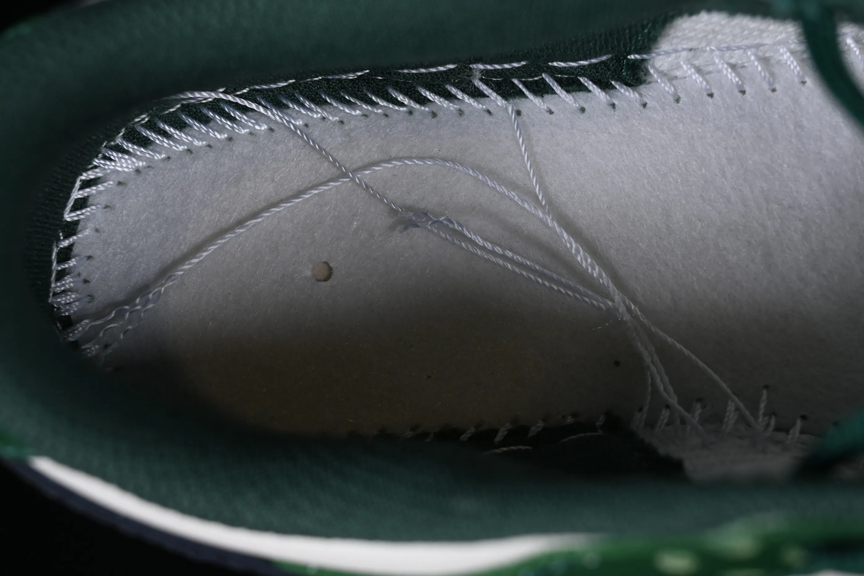All Categories Nk SB Dunk Series Nk SB Dunk Low Low-top sneakers Cost-effective version Nk Dunk Low "Gorge Green" Retro white and green SB low-top sports and leisure sneakers DD1503-300